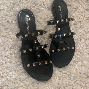 Wild Diva- drive you wild flat sandal
